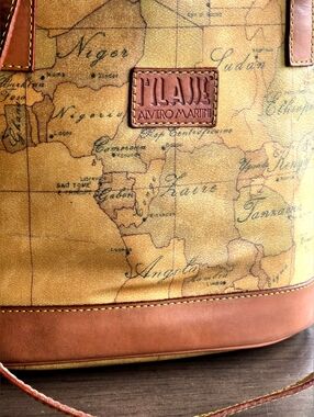 Alviero Martini 1ª Classe (Prima Classe) Geo Classic Map Print Mini Tote